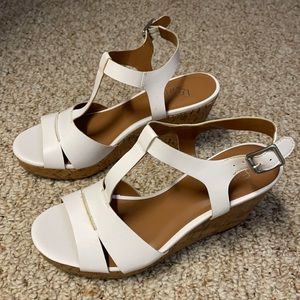 NWOT white wedges